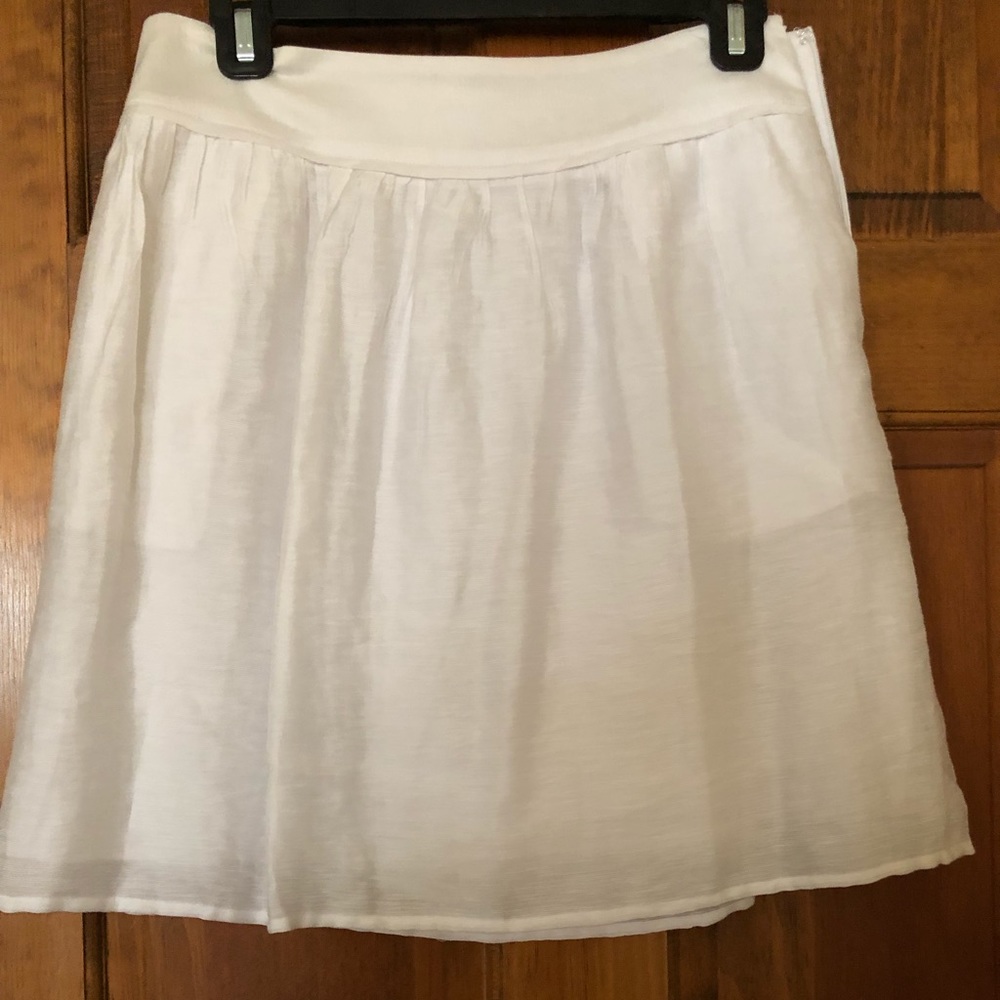 Loft skirt, white, size 4 - lined, and pockets